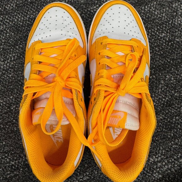 Nike Dunk Low - Picture 2 of 4